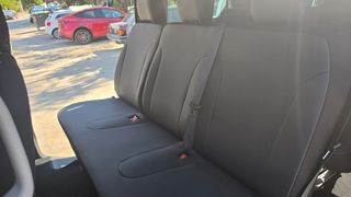 Nissan NV300 2017 L2H1-thumb-8