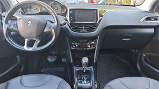 Peugeot 2008 2016 1.2 PURETECH 110 ALLURE-thumb-12