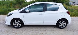 Toyota Yaris 2016 1.5 HYBRID S EDITION-thumb-3