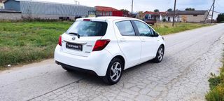 Toyota Yaris 2016 1.5 HYBRID S EDITION-thumb-6