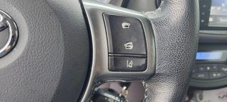 Toyota Yaris 2016 1.5 HYBRID S EDITION-thumb-17