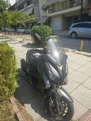 Yamaha XMAX 400 2015-thumb-1