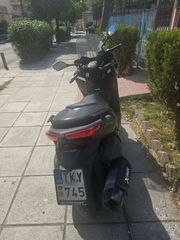 Yamaha XMAX 400 2015-thumb-2