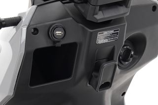 Asus 2026 GPX125 E5+ 16'' ΛΕΥΚΟ ΜΕ ΣΧΑΡΑ-thumb-3
