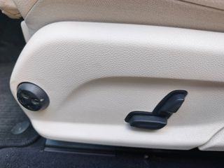 Mercedes-Benz E 300 2019 E 300 BLUETEC HYBRID DIESEL-thumb-28