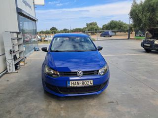 Volkswagen Polo 2010-thumb-1