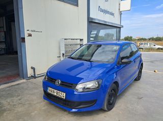 Volkswagen Polo 2010-thumb-2