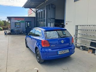 Volkswagen Polo 2010-thumb-3