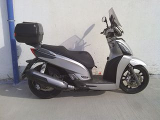 Kymco People GT 300i 2011