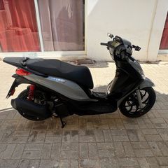 Piaggio Medley 150 2025-thumb-1