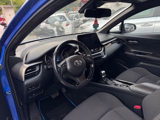 Toyota C-HR 2018 1.8 HYBRID-thumb-16