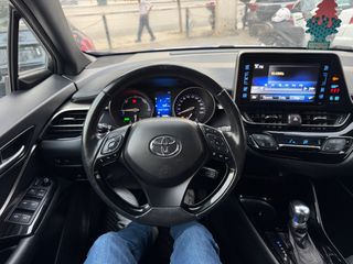 Toyota C-HR 2018 1.8 HYBRID-thumb-19