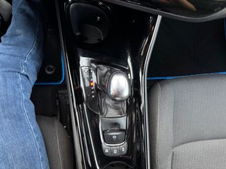 Toyota C-HR 2018 1.8 HYBRID-thumb-28