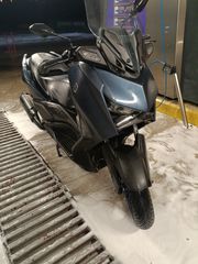 Yamaha XMAX 300 2023-thumb-2