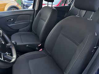 Dacia Sandero 2018-thumb-10