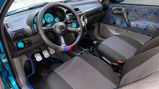 Opel Corsa 1995 B-thumb-8