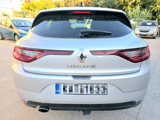 Renault Megane 2018 BOSE EDITION-thumb-8