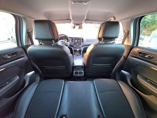 Renault Megane 2018 BOSE EDITION-thumb-17