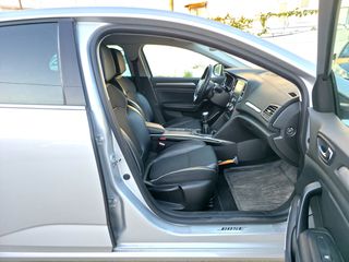 Renault Megane 2018 BOSE EDITION-thumb-24