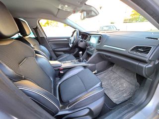 Renault Megane 2018 BOSE EDITION-thumb-26