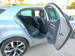 Renault Megane 2018 BOSE EDITION-thumb-27