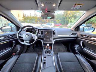 Renault Megane 2018 BOSE EDITION-thumb-32