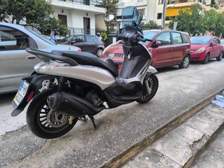 Piaggio Beverly 300i 2017-thumb-2