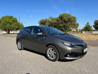 Toyota Auris 2016 1 χερι