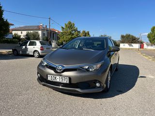 Toyota Auris 2016 1 χερι-thumb-2