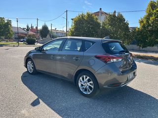 Toyota Auris 2016 1 χερι-thumb-5