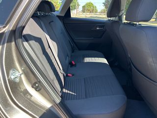 Toyota Auris 2016 1 χερι-thumb-14