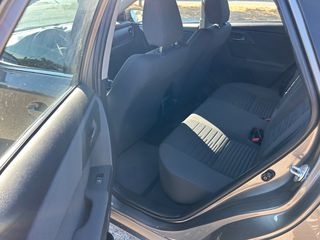Toyota Auris 2016 1 χερι-thumb-17