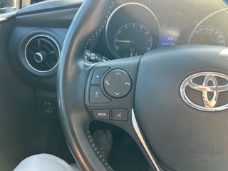 Toyota Auris 2016 1 χερι-thumb-21
