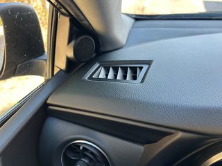 Toyota Auris 2016 1 χερι-thumb-27