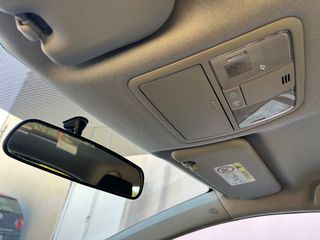 Toyota Auris 2016 1 χερι-thumb-28
