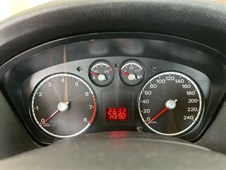 Ford Focus 2007-thumb-1