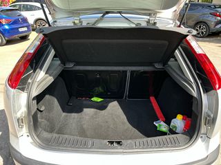 Ford Focus 2007-thumb-4