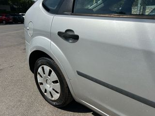 Ford Focus 2007-thumb-7