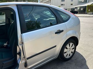 Ford Focus 2007-thumb-11