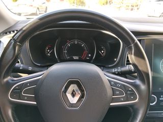 Renault Megane 2016 Intense-thumb-17