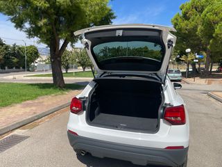 Audi Q2 2020 30 TDI Business-thumb-3