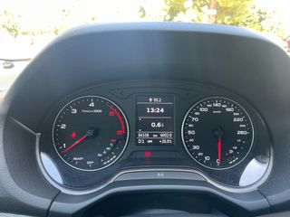 Audi Q2 2020 30 TDI Business-thumb-5