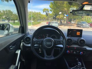 Audi Q2 2020 30 TDI Business-thumb-6