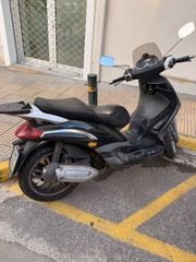 Piaggio Beverly 250 2004-thumb-2