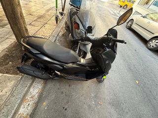 Yamaha NMAX 125 2025-thumb-1