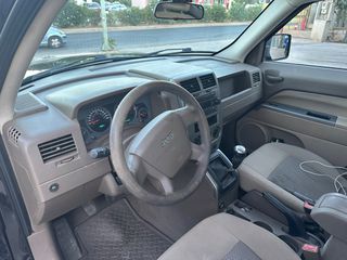 Jeep Patriot 2009-thumb-5