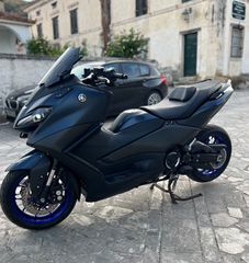Yamaha TMAX 560 2022