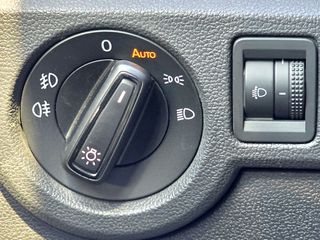 Volkswagen T-Cross 2023 LIFE PLUS / i COCKPIT / PARK PILOT / IQ DRIVE / CAMERA-thumb-36