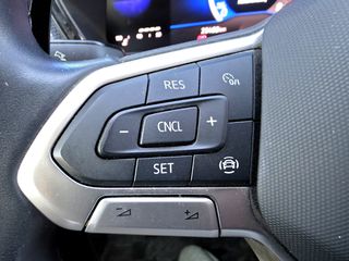Volkswagen T-Cross 2023 LIFE PLUS / i COCKPIT / PARK PILOT / IQ DRIVE / CAMERA-thumb-38