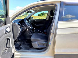 Volkswagen T-Cross 2023 LIFE PLUS / i COCKPIT / PARK PILOT / IQ DRIVE / CAMERA-thumb-18